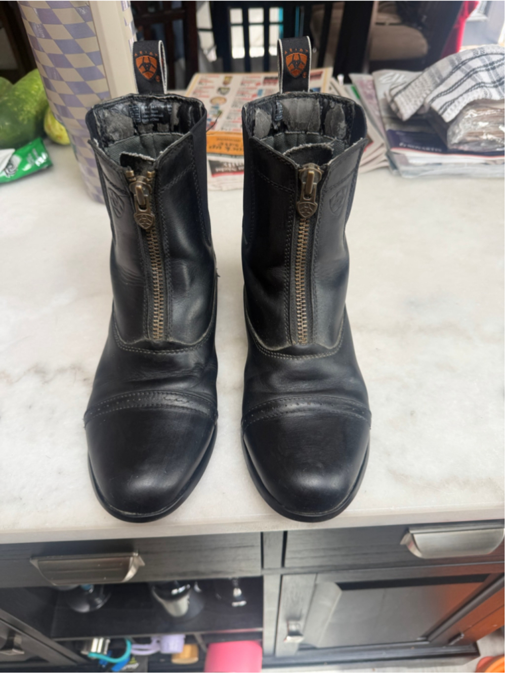 Women's Ariat Black Leather Front Zip Ankle Boots Size 7